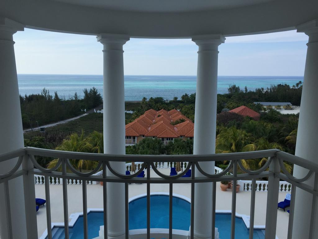 Ocean West Boutique Hotel Nassau Exterior photo