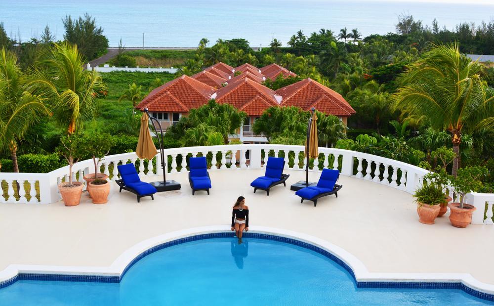 Ocean West Boutique Hotel Nassau Exterior photo