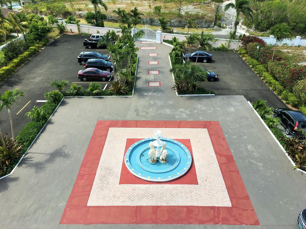 Ocean West Boutique Hotel Nassau Exterior photo