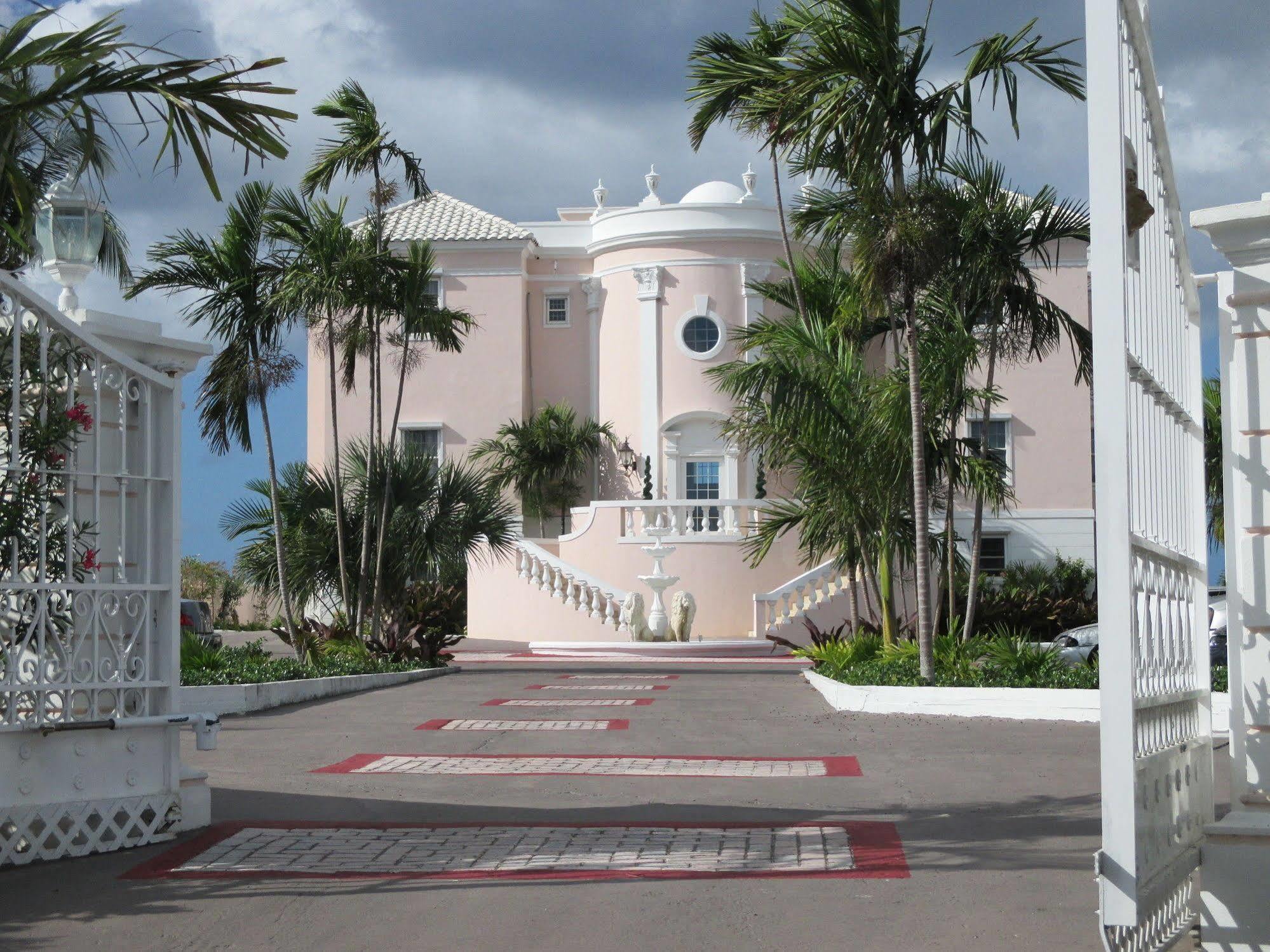 Ocean West Boutique Hotel Nassau Exterior photo